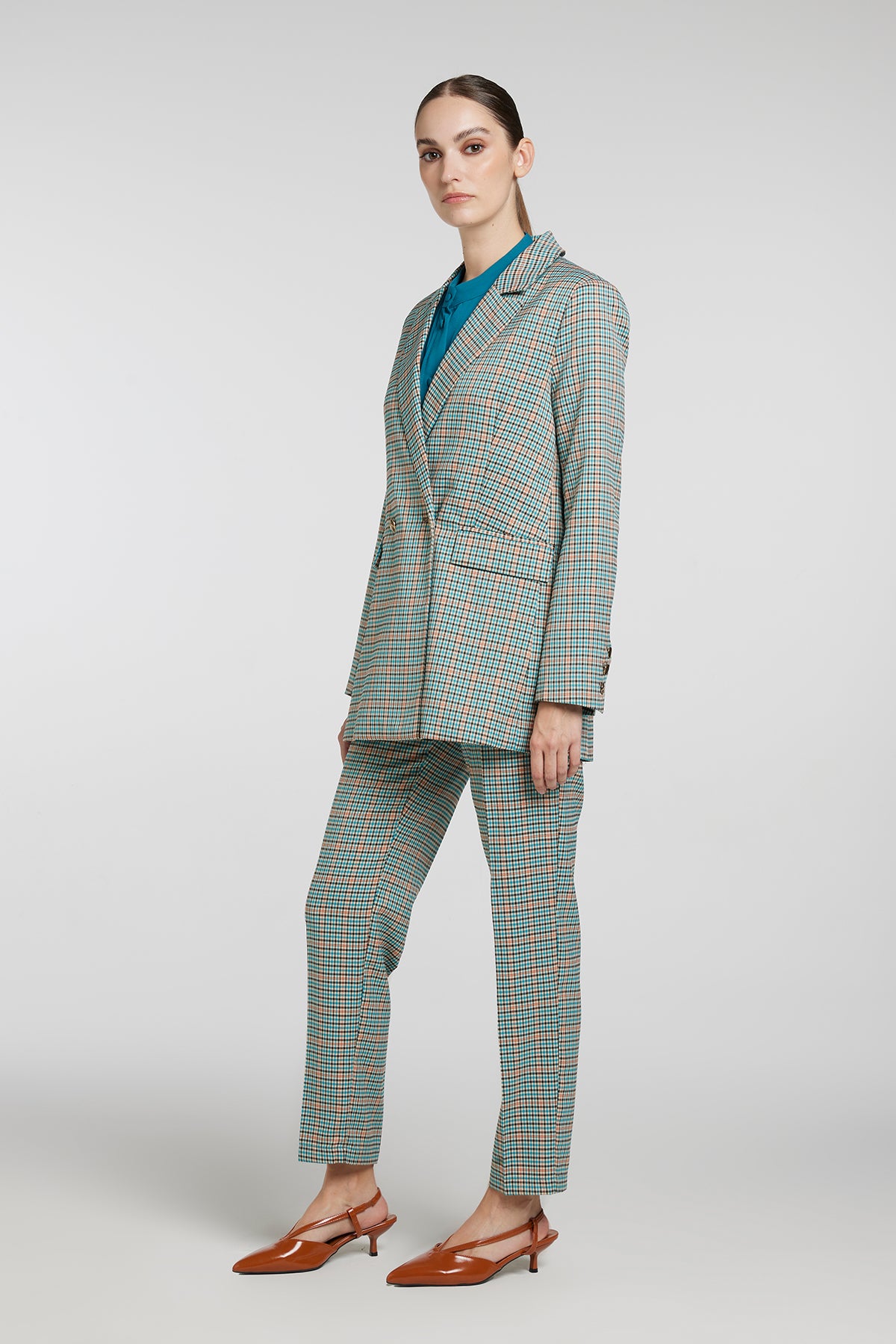 TAILLEUR CERBERO 012