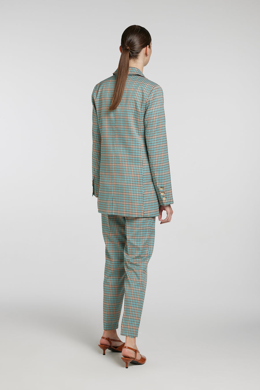 TAILLEUR CERBERO 012